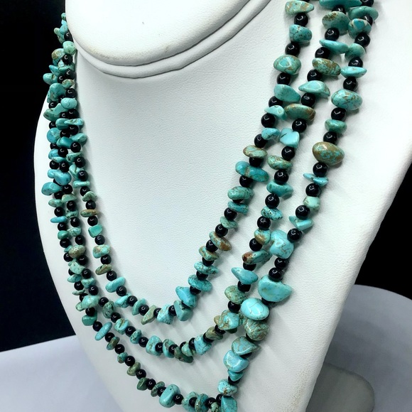 🌺SOLD Vintage Turquoise & Onyx Necklace - Picture 6 of 15